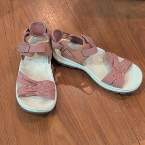 Keen Terradora II Sandals Sz 8 GUC dusty Pink